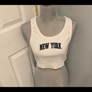 EUC worn once Zara white New York cropped top Sz L